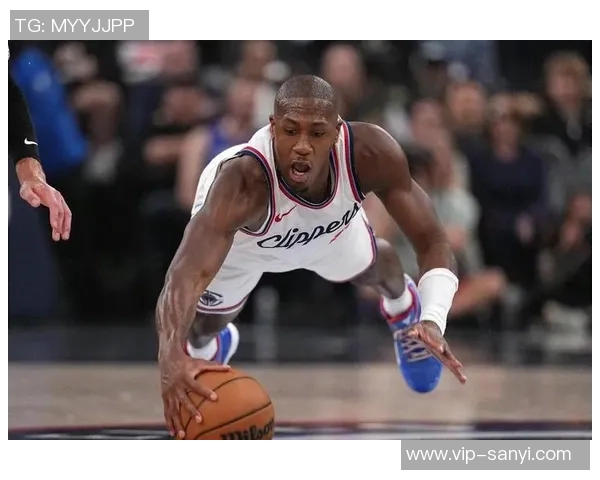 快船邓恩称赞保罗职业素养观察其比赛对自己成长助益良多