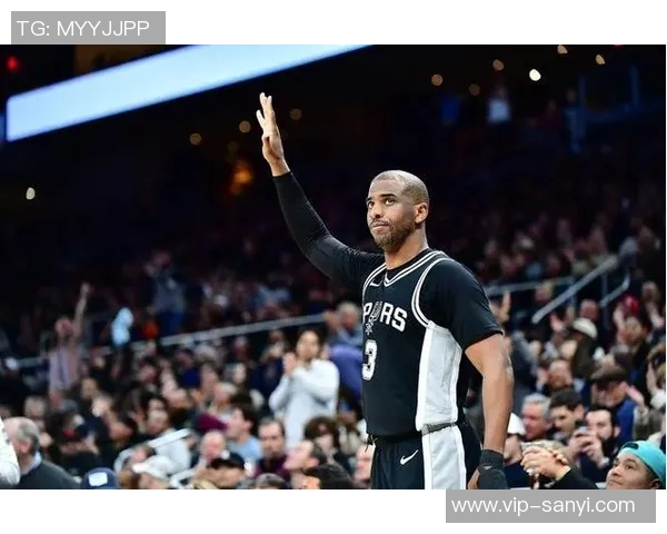 保罗半场表现稳健7分钟内贡献2助攻1抢断正负值高达7